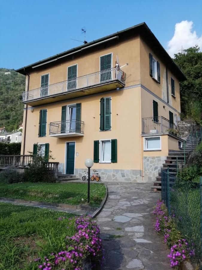 Casa Vittoria Apartment Дервио Екстериор снимка