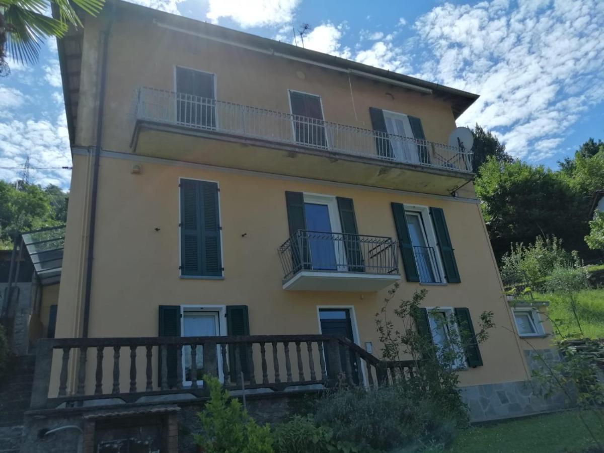 Casa Vittoria Apartment Дервио Екстериор снимка