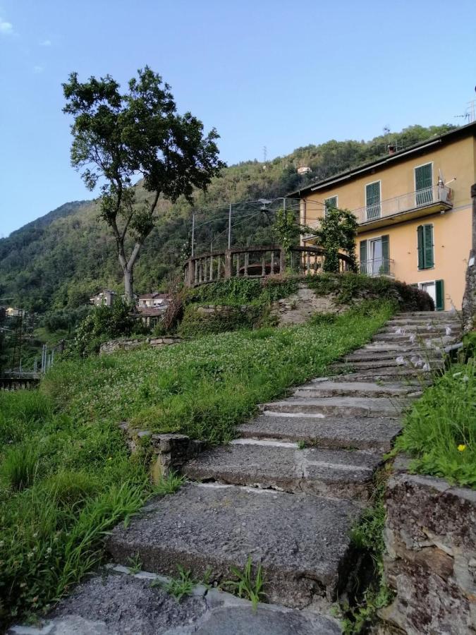Casa Vittoria Apartment Дервио Екстериор снимка