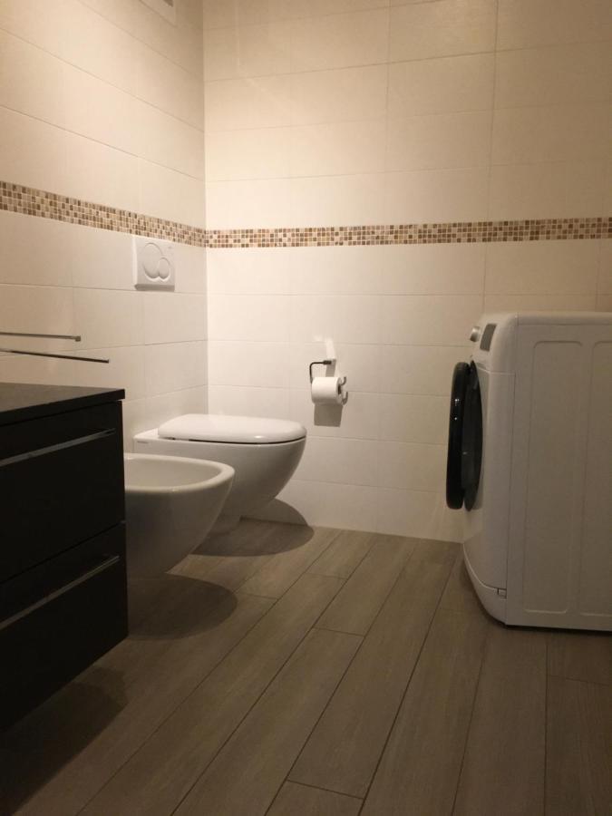Casa Vittoria Apartment Дервио Екстериор снимка
