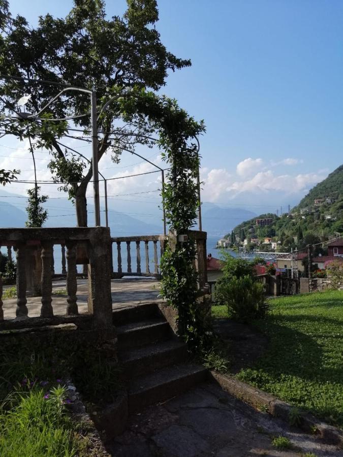 Casa Vittoria Apartment Дервио Екстериор снимка