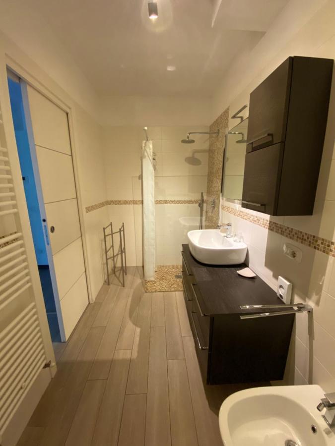 Casa Vittoria Apartment Дервио Екстериор снимка