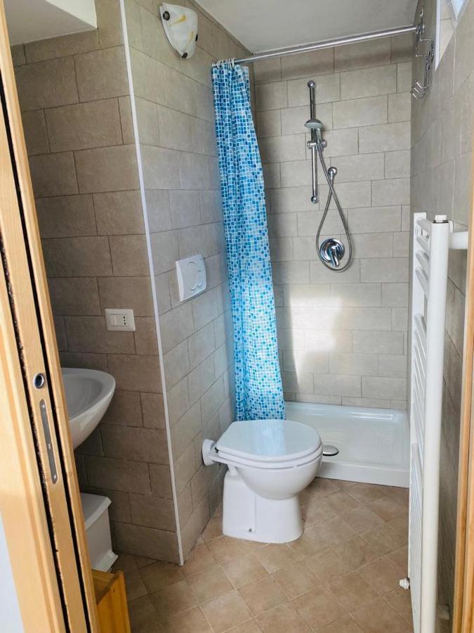 Casa Vittoria Apartment Дервио Екстериор снимка